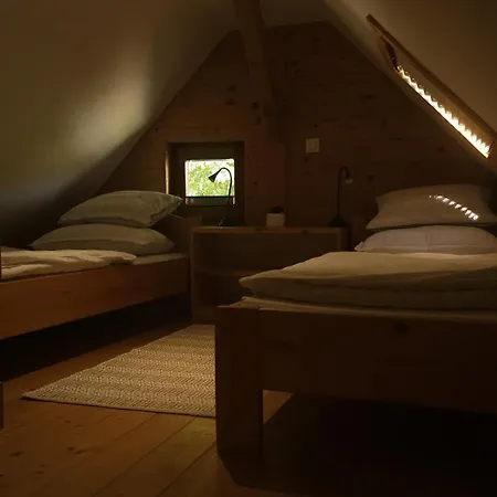 Nyaraló House Amur Kočevje